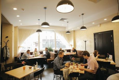 Дайджест DK.RU: Итоги выборов, закрытие кинотеатра и появление элитной столовой 5 Дайджест DK.RU: Итоги выборов, закрытие кинотеатра и появление элитной столовой 5