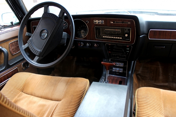 Челябинский бизнесмен купил уникальную «Чайку» ручной сборки 1984 года выпуска 2