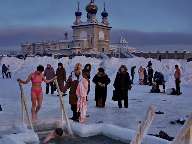 Власти Челябинска уточнили, где и когда можно окунуться в прорубь на Крещение