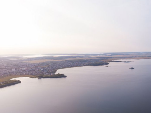 «Разрешение не выдавалось»: объявлены новые проверки строительства на озере Чебаркуль
