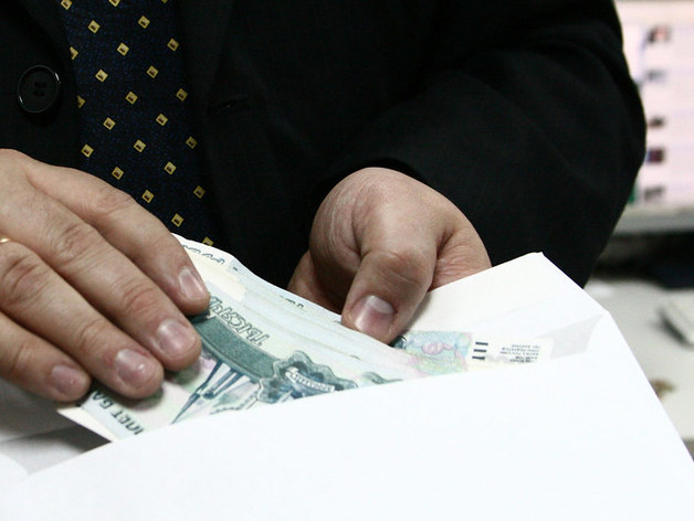 Бизнесмена из Челябинской области оштрафовали за взятку