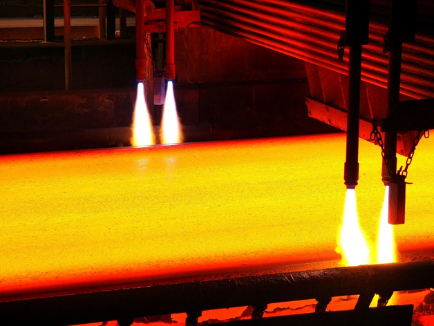 Производство на зарубежном филиале ММК за год сократилось вдвое