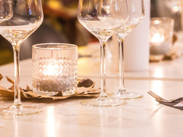 В центре Челябинска открылся новый элитный ресторан. Фото