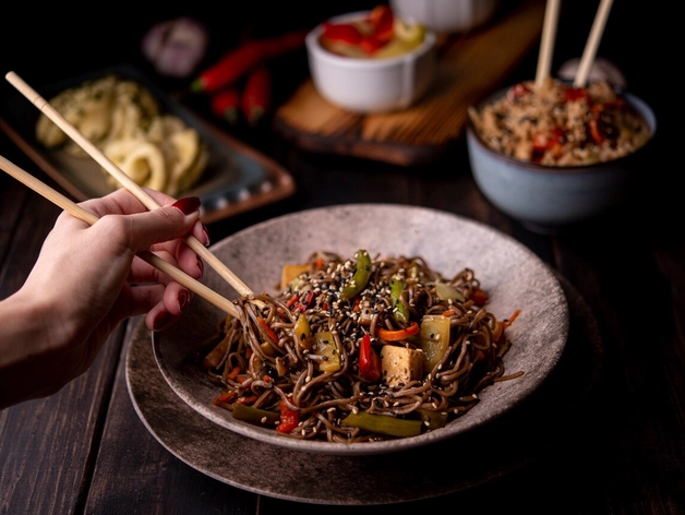 «Быстро, пряно и вкусно». В Челябинске откроется китайская закусочная