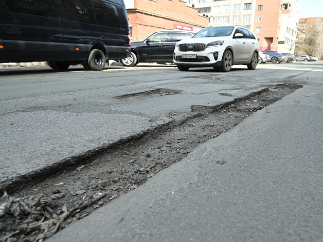 Ремонтом ул. Братьев Кашириных займется известный челябинский подрядчик. Подробности 