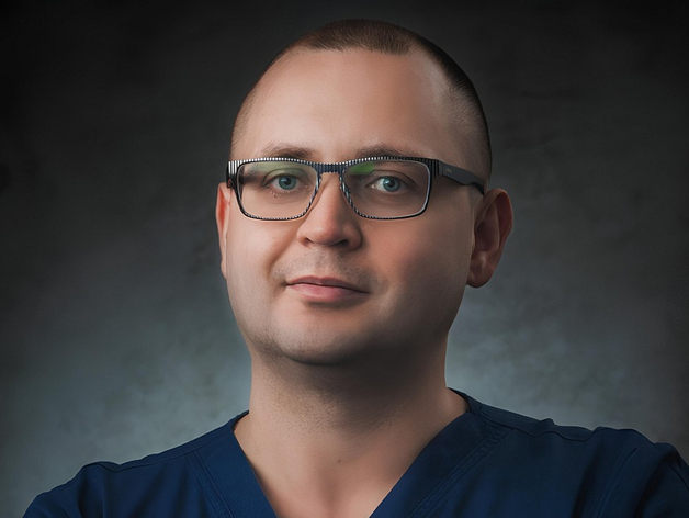 к.м.н., врач — хирург-эндокринолог высшей категории Сергей Анатольевич Лукьянов