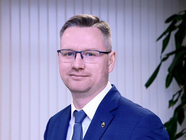 заместитель председателя правления — начальник управления кредитования юридических лиц и ИП ПАО «Челябинвестбанк» Евгений Вертяховский