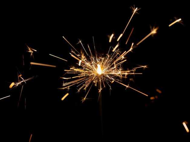 Мэрия разорвала контракт с подрядчиком из-за провала фейерверка на День Победы 