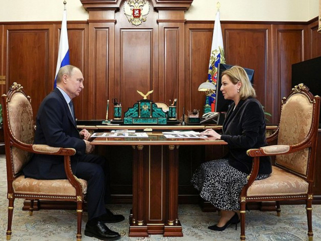 Путину доложили о завершении реконструкции челябинского храма Александра Невского Путину доложили о завершении реконструкции челябинского храма Александра Невского