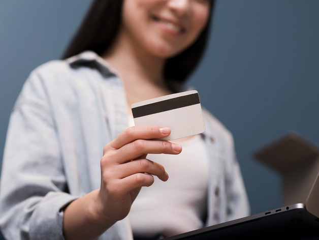 Forbes отметил «золотом» рейтинга российский банк за инвестиционные решения и сервис