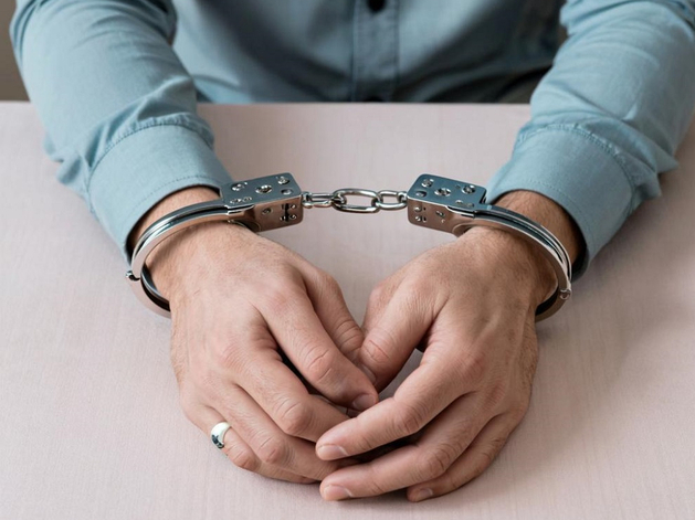 В Челябинске по делу о мошенничестве в МУП «ПОВВ» арестован экс-директор
В Челябинске по делу о мошенничестве в МУП «ПОВВ» арестован экс-директор