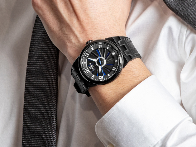 Время, воплощенное в совершенстве. Perrelet и «Человек года» — традиция, которой мы верны Время, воплощенное в совершенстве. Perrelet и «Человек года» — традиция, которой мы верны