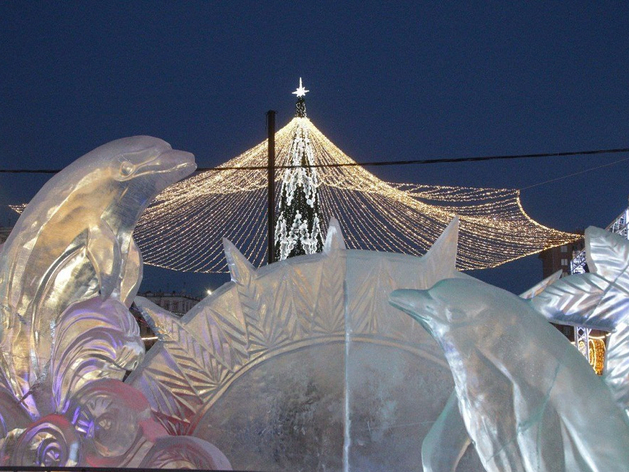 Тёплая погода без снега поставила под угрозу работу зимних городков в Челябинской области