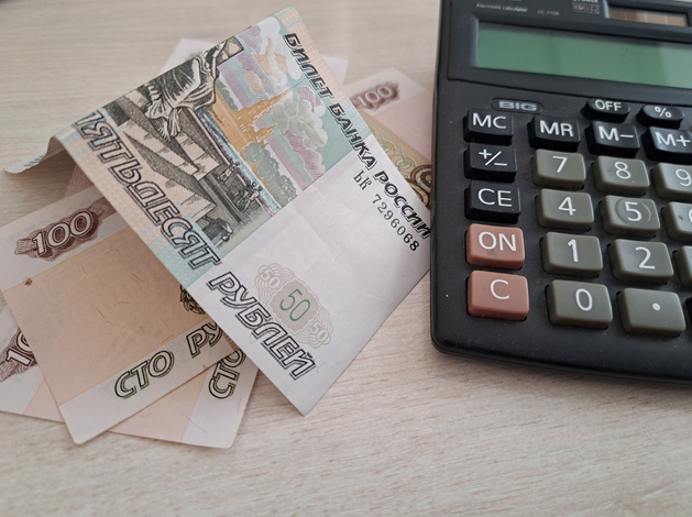 Судебные приставы требовали с Ирины Шейк долг в 322 руб.
Судебные приставы требовали с Ирины Шейк долг в 322 руб.