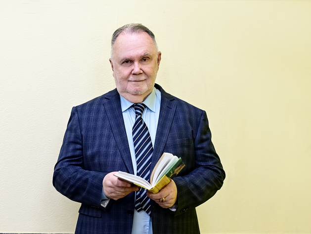 Александр Медзюта «Эстет-центр»: «Надо, чтобы в школу приходили дети, родители и учителя» Александр Медзюта «Эстет-центр»: «Надо, чтобы в школу приходили дети, родители и учителя»